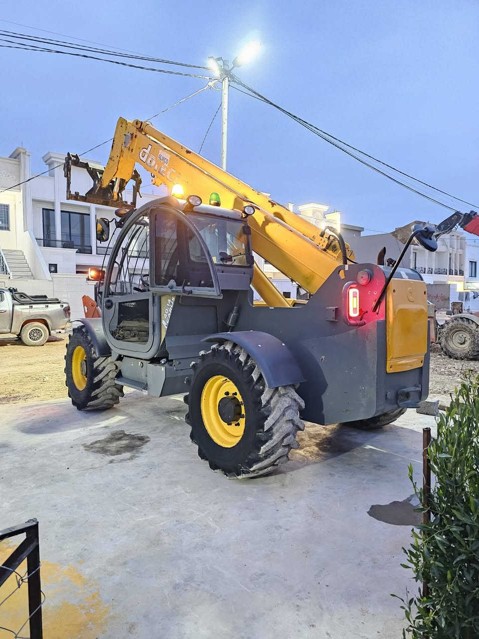 بؤ فرؤشتن موديل 2007هه موو كياني به شه رت شوين هه و لير ***********
