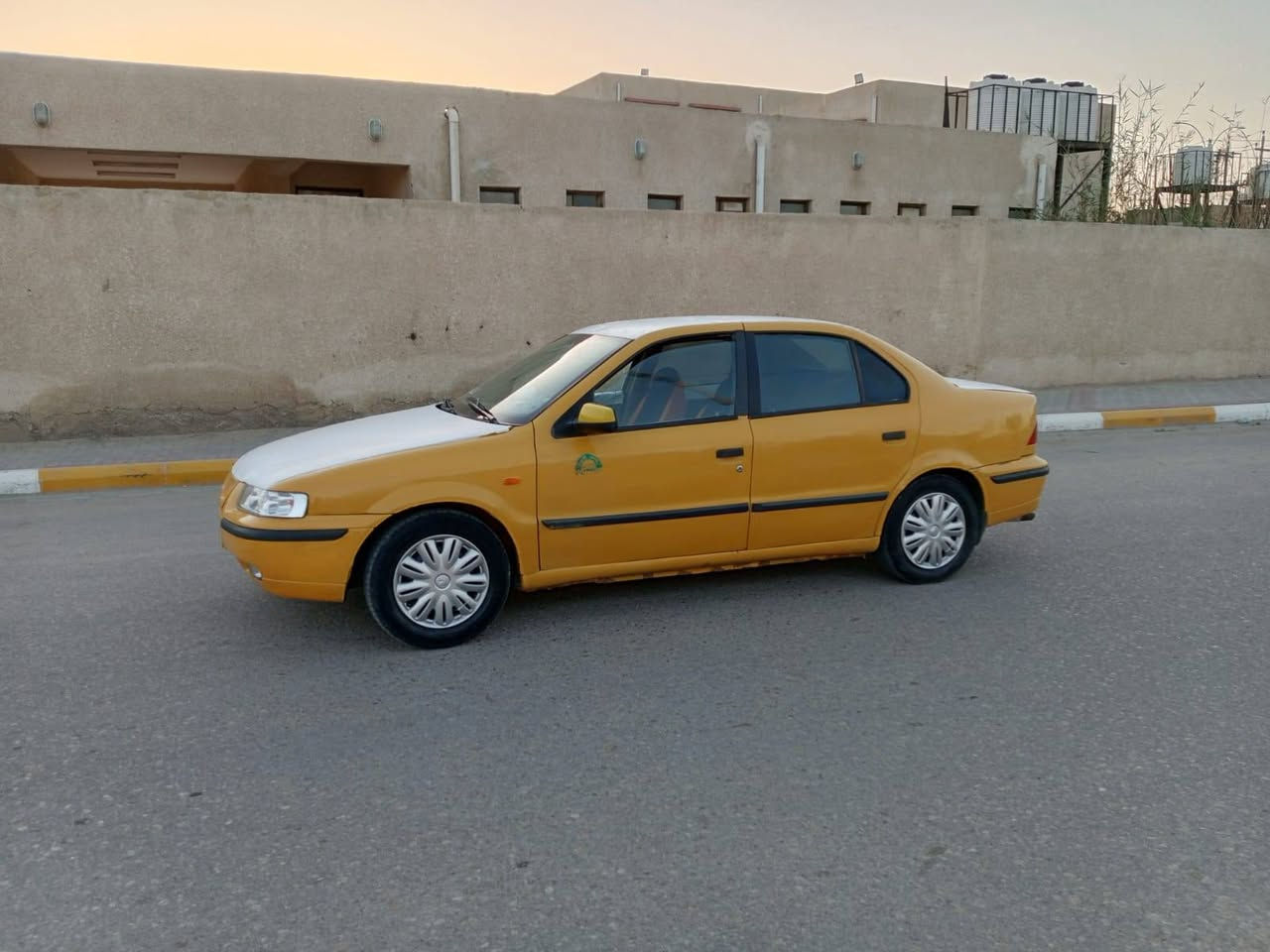 السلام عليكم  رمضان كريم
سمند2012 سياره جاهزه كير مكينه حداديه تخم تاير هيئه مصفره بسمي رقم مثني سياره جديده مكان السياره السماوه السعر 30 وبيها مجال بسيط للاستفسار ***********
