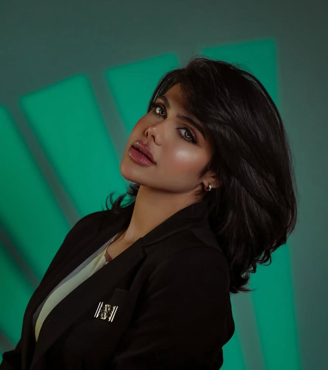 كامرة Sony A6400 مستعملة للبيع
وياها عدسة 16-50

نظيفة واستعمال خفيف، شغلها كلش حلو وبدون أي مشاكل شرط الفحص

مناسبة للتصوير الفيديو، وصناعة المحتوى ، الفوتوغرافي ،

وتصوير الاطعمة هم

وهاي بعض نتائج الكامرة راح انشرها هم !!

السعر : 650 وبي مجال بسيط

التواصل (***********)
