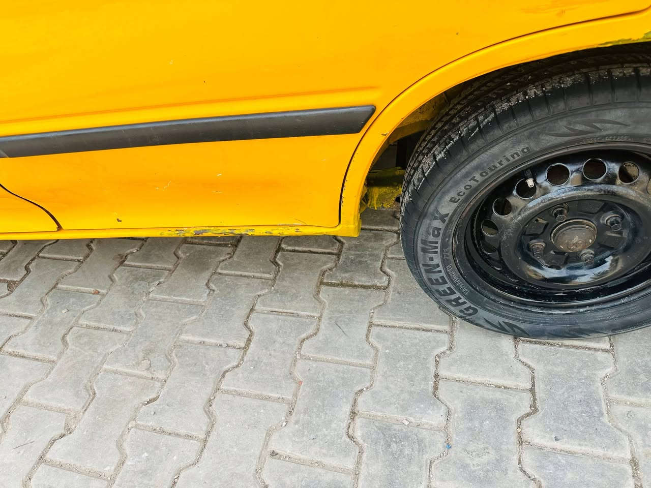 سايبا موديل ١٨ بيهه صبغ بلجاملغ الخلفي وتكحيلات بصيطه كير مكينه مكفولات تبريد خير من الله سياره بأسمي تحويل ثاني يوم مكان بغداد الشعله  رقم أنكليزي مصفره هيأه وهزه وغرامات سعر ٤٦ وبيهه مجال بصيط ***********
