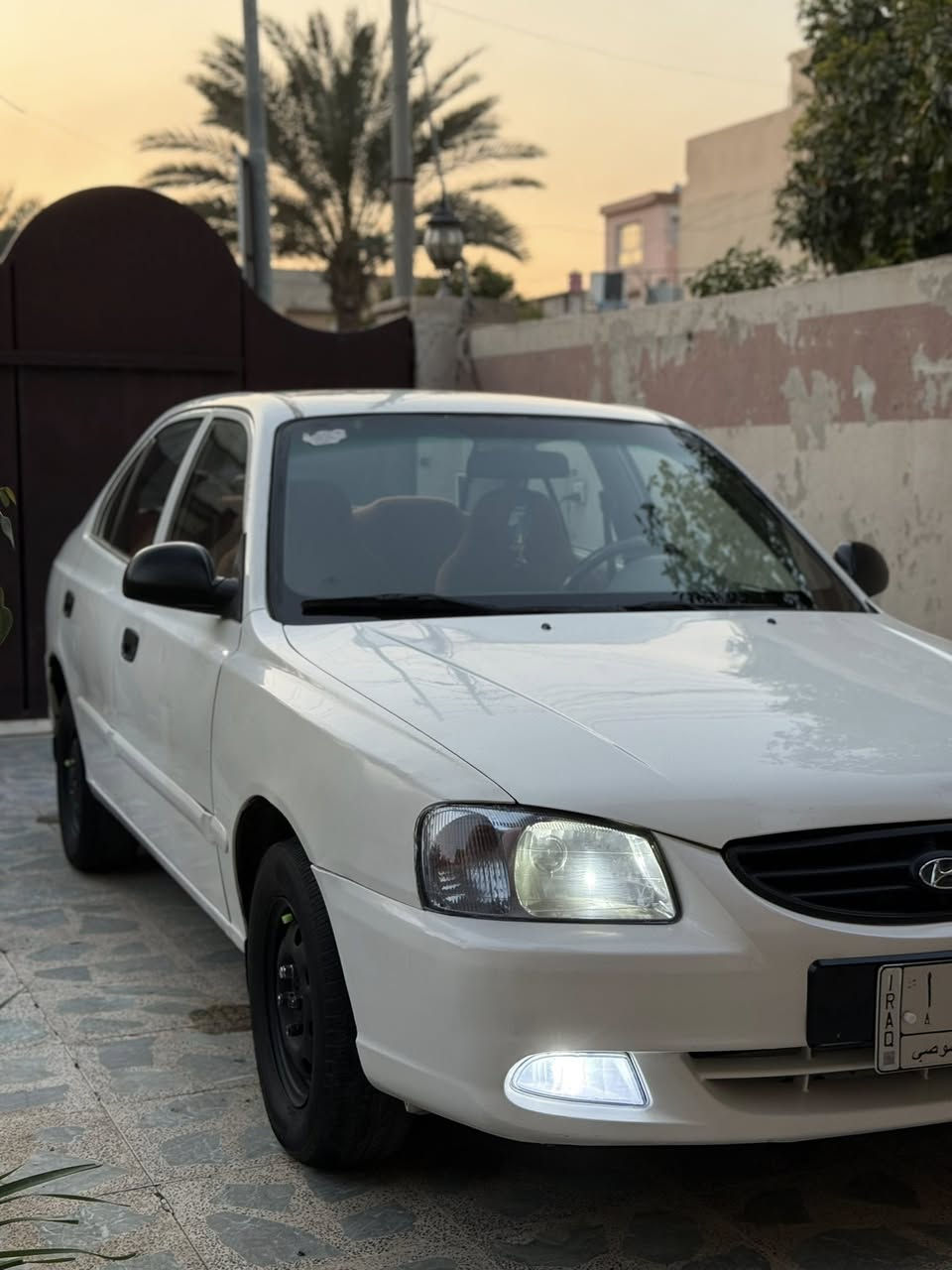 {سلام عليكم اخوان}
-هوندا فيرنا موديل 2009 للبيع فقط
-رقم الهاتف ***********
-رقم كركوك مشروع وطني سنويه مجدد لل 28 وبيه كابون بنزين
-كير ومحرك مكفول بشرط لاصرف لابخار حتى ما مفتوح وماشي 285 
الف حقيقي
-السياره مصبوغه للجماليه بسب تقشير الصبغ بدون حادث بدون دواخل من دعاميه للدعاميه
-سعر 68 وبيه مجال بسيط عنوان كركوك
