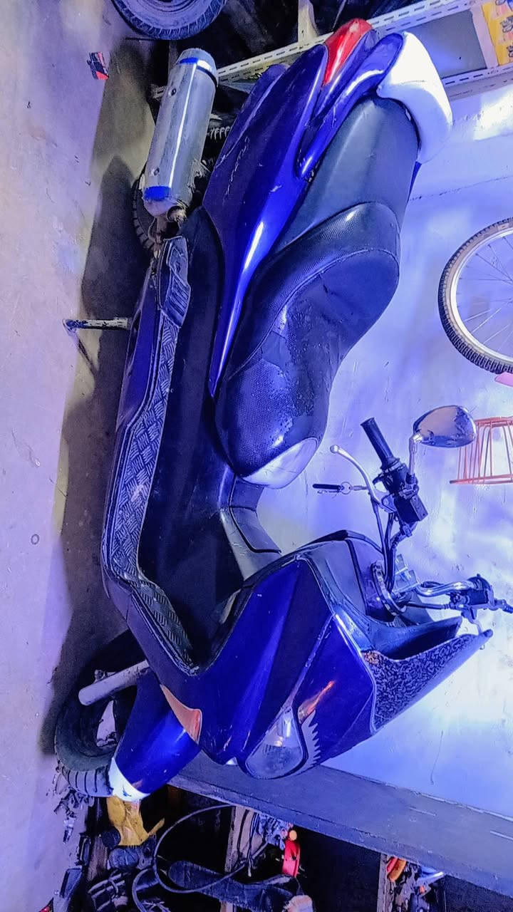 ورشه زيد لتصليح الدراجات الهوائية  والشحن وبيع المواد الاحتياطية الفرع الثاني الخمسه كيلو قرب حديقه طيور الجنه مجاور زنود الست الحمداني 
هاتف 
وت سناب***********
للبيع
