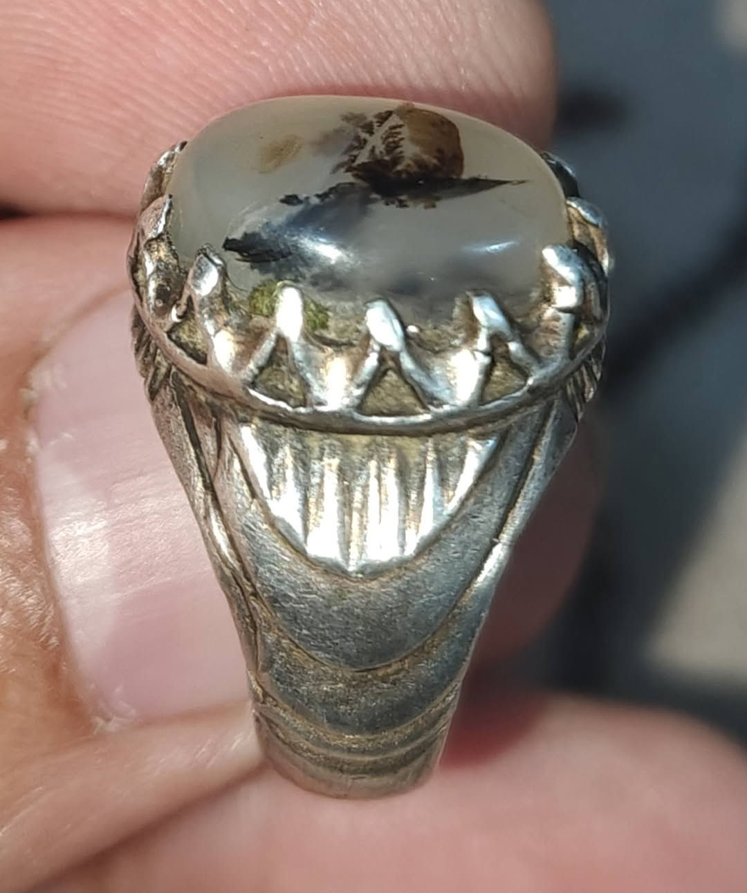 خاتم عقيق شجري ناعم خنصر اكرر ناعم خنصر قياس 15 محبس قديم سعره 40 الف يوجد توصيل  كافة المحافظات عنواني بغداد واي استفسار على الخاص


**إذا كنت صاحب هذا الإعلان وتريد حذفه لأي سبب، رجاءا أرسل رسالة إلى الدعم الفني**