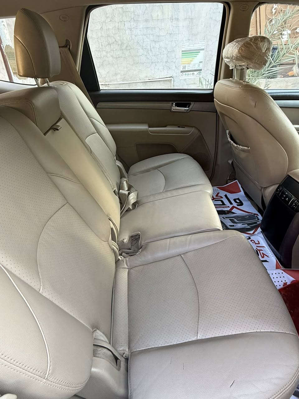 سلام عليكم للبيع كيا مهافي موديل ٢٠١٦ خليجي رقم  أربيل  جديد تحويل او وكاله تريد سياره ماشيه ١٦٢ الف مكينه وتايرات جدد توني شاده ٢٠ ورقه بيه صبغ بجنطه الخلفيه تدفه تبريد شغال كشنات جلد ٧ راكب السياره خير من الله مكان السياره كربلاء للإستفسار الاتصال ***********
