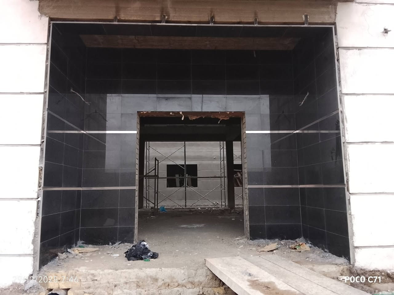 تغليف الواجهات مرمر .
تطبيك سيراميك جدران .ارضيات .. الاستفسار.
***********..
