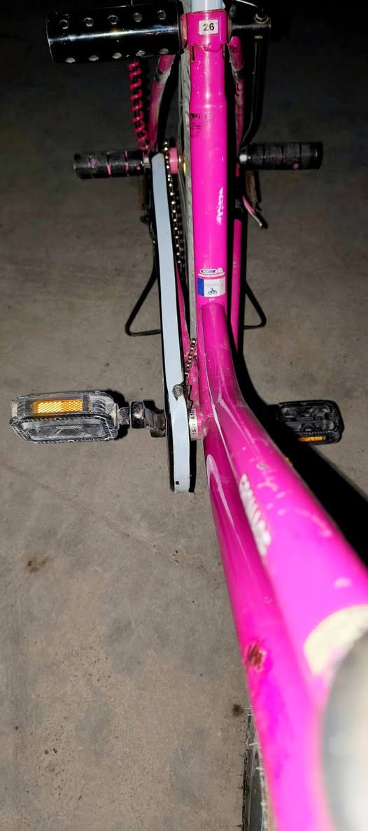 السلام عليكم 
بايسكل للبيع 

شركة مرغوبه فروماج

حجم 26

لون مميز 

مديل 2014

مكاني كركوك حي الاسرى والمفقودين


**إذا كنت صاحب هذا الإعلان وتريد حذفه لأي سبب، رجاءا أرسل رسالة إلى الدعم الفني**