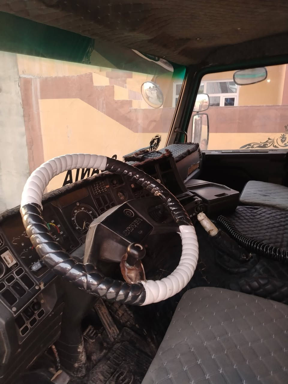للبيع — حوضية ماء (تنكر) إسكانية فطيمة
🚛 المواصفات:
سعة الحوض: 12000 لتر
الرقم: إنكليزي
السنوية: 2030
الكير: عادي
المكينة: بشرط
 السعر: 170 وبي مجال.
📞 للاستفسار والتواصل:
واتساب / كورك: ***********
زين العراق (اتصال): ***********
