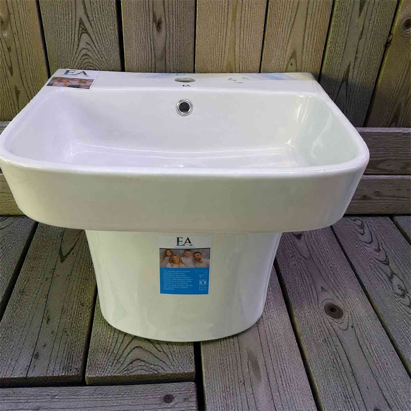 #السلام عليكم 

تقدم لكم شركة بانيقيا مغاسل تعليك باسعار تنافسية جدا 🔥

#متوفر خدمة توصيل 

للطلب او الاستفسار التواصل مع ارقام الشركة 
***********
***********
***********
***********
