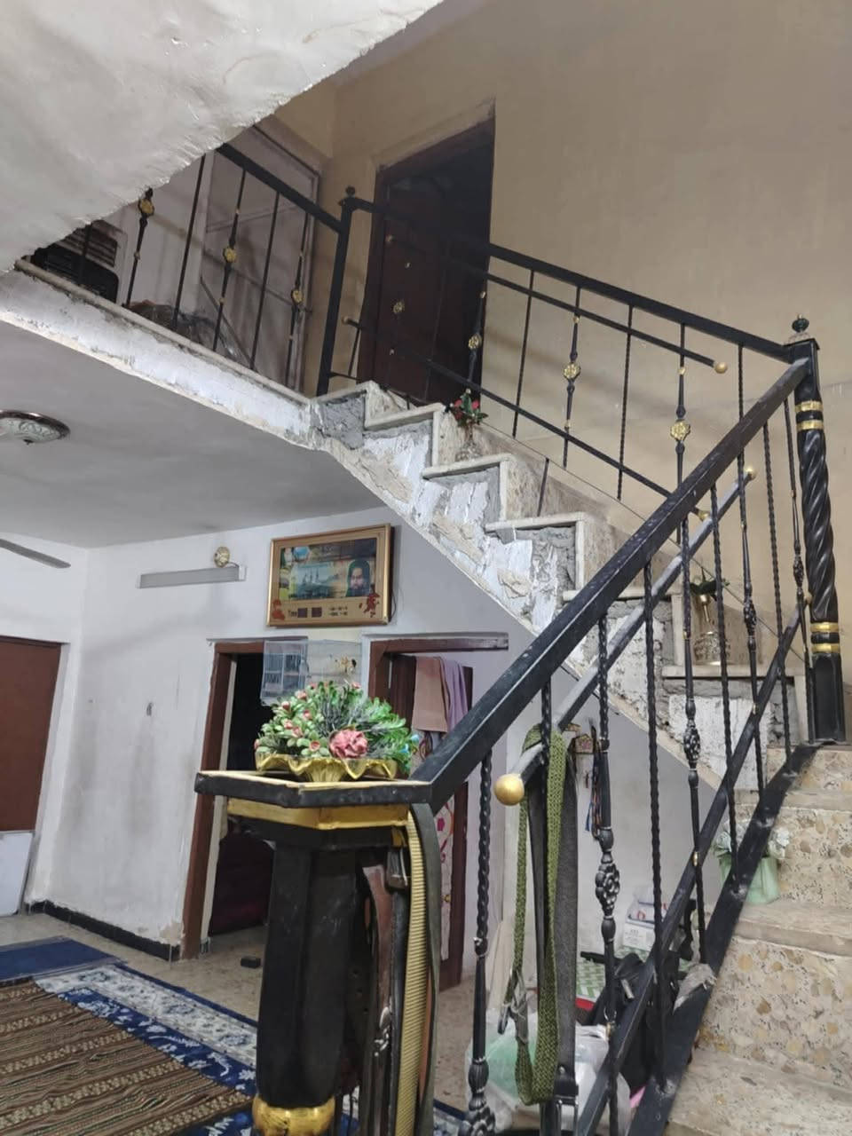 السلام عليكم بيع مستعج دار للبيع المساحه 280 متر كافت الخدماد مي بدون ماطور انترنيت ضوئي كهرباء تبليط نوع الارض اصلاح زراعي موفوض بل طابو السعر 30 وبي مجال الاستفسار *********** العنوان بابل ابوخستاوي شارع منصور السماج   السعر 30 وبي مجال للشراي سعر قطعه والله بيت بلاش
