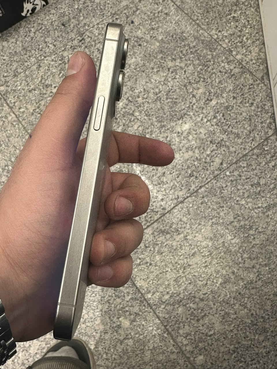 15 برو ماكس للبيع
ذاكره 256 
بطاريه 95 
الجهاز  مستبدل شاشه اصليه تفصيخ(( اصلي تفصيخ ))
السعر 775 الف 
***********
