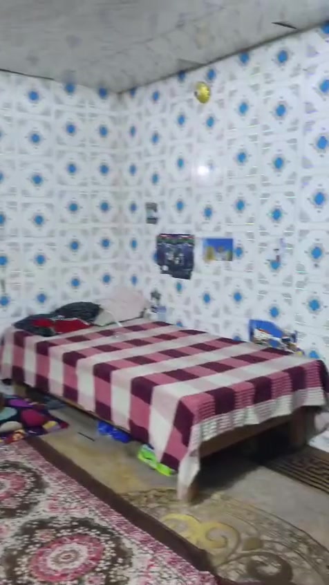 بيت للبيع مجمع الطاقه البيت هوه وغراضه للبيع الستفتار على ههاذه الرقم *********** واتساب متوفر
