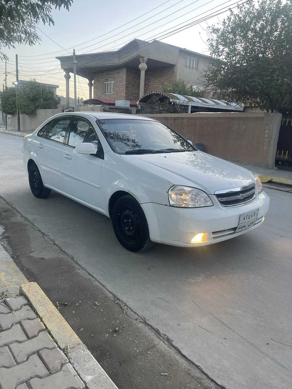 السلام عليكم
اوبترا موديل 2010
بيه قطعتين صبغ بيه تعديل براس الشاصي
كير عادي 
شاشه كامره 
صدر محرك كوله جديد سنويه 2025خلصت
بطاقه بانزين 
السعر 63 مجالها بسيط
مكاني كركوك ***********
