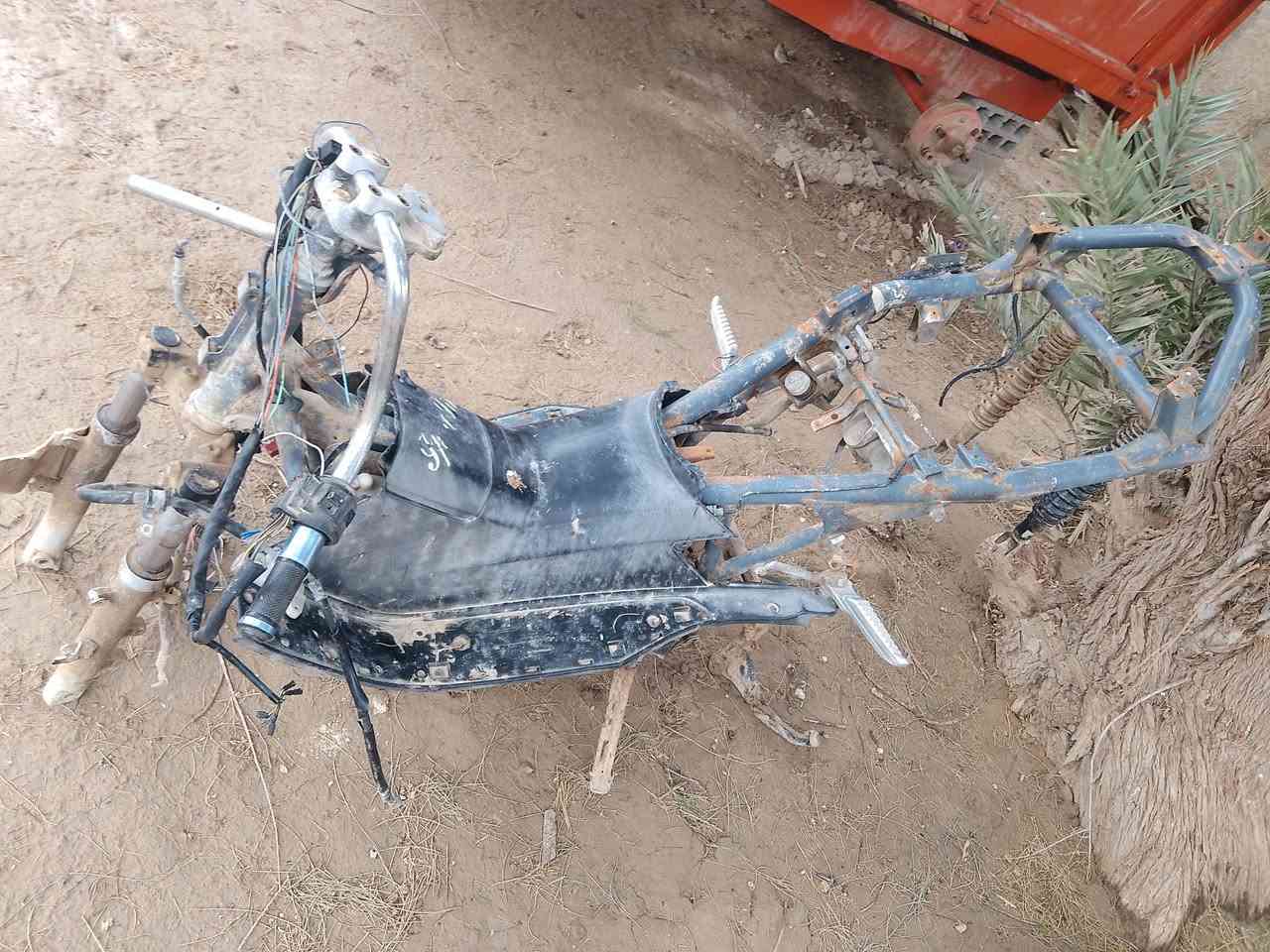 سلام عليكم عيوني شاصي مال فورزه صفر سته لبيع بكان كوت قضاء لحي كلك سعر 50 وبي مجال


**إذا كنت صاحب هذا الإعلان وتريد حذفه لأي سبب، رجاءا أرسل رسالة إلى الدعم الفني**