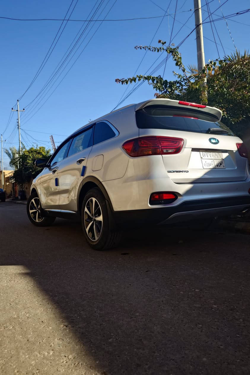كيا سورنتو 2019 شكل 20 خليجي
ماشية 100 الف كيلو حقيقي و السيارة 

كلش جديدة على وضع الوكالة و مكفولة

كفالة عامة من اي ضرر وابيع عل فحص

ومحرك وكير كفالة

السيارة رقم اربيل تحويل مباشر 

السيارة فول مواصفات 1/1 عدا بنوراما 

ومحرك 4 سلندر 2400

للاتصال او استفسار  ***********

زنون 3 عدسات و LED و بلوجكتر زنون 

وحساسات امامية وخلفية وكامرة خلفية

تبريد 3 قطع  و 7 راكب و شاشة كبيرة اصلية 

هاند بريك رجل و اوتو هولد
