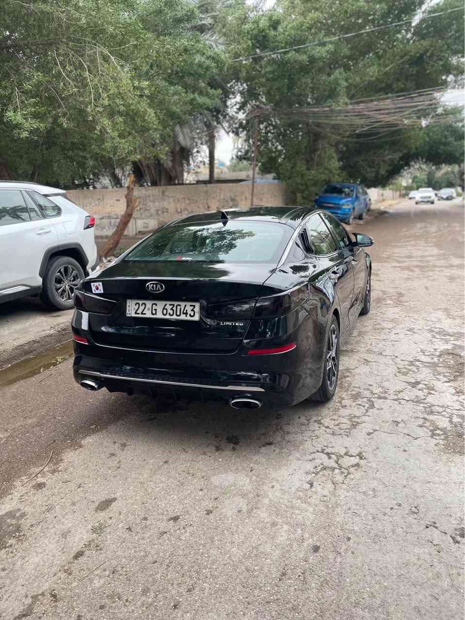 السلام عليكم 
كيا اوبتما 2020 رقم اربيل لون اسوود ملكي 

رقم اربيل الدولي الجديد 

- الحادث : قبغ الجنطه فقط صبغ 
- والباقي مكفول صور الحادث موجوده ب البوست 
 
- مواصفات فول 1/1 

بصمه تشغيل + بصمه ابواب 
بانوراما 
ليد نهاري امامي 
كشنات جلد+ تدفئه  كشنات 
كشنات كهرباء + ميموري لوضعيه الجلوس
شاشه كبيره + GPS + car play 
كاميرا دواره 
تحكم ستيرن فول 4 جهات 
ويل كب جبير  عنكبوت 
رادارات اماميه 
رادارات جانبيه 
رادارات خلفيه مع تنبيه ب اتجاه السياره القادمه 
توقف ذاتي ( اوتو بريك ) 
قياده ذاتيه بواسطه تحديد اتجاه المسار 
كروس سرعه 
شاشه كبيره 
كاميرا دواره 
ثلاثه انظمه قياده ( sport,Normal,comfort )

السعر :- 133 ورقه وبيها مجال بسيط 

للاستفسار :- مكان السياره بغداد الصليخ *********** بغداد, العراق
