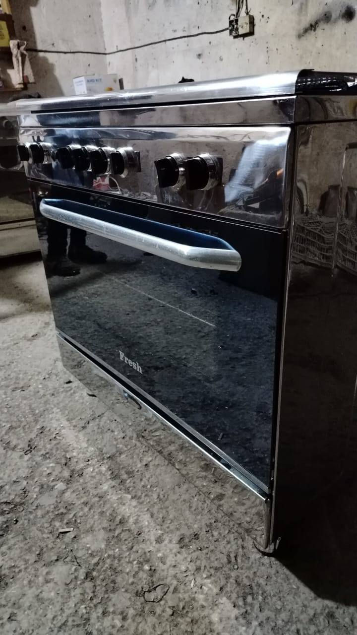 سلام عليكم طباخ فريش باب اول للبيع ضمان 6اشهر سعر 275وبي مجال المكان القاسم قرب الجامعه الخضراء للاستفسار اتصل ***********
