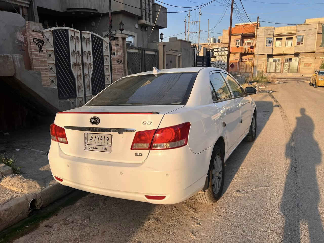 السلام عليكم سياره BYD موديل ٢٠١٣ فول بس كير عادي المرغوب G3 سياره بدون صبغ بس البوند مبدل بدون ضرر السعرررر ٦٣ وبيها مجال للشاري تريد خاص او تتصل *********** بي واتساب

