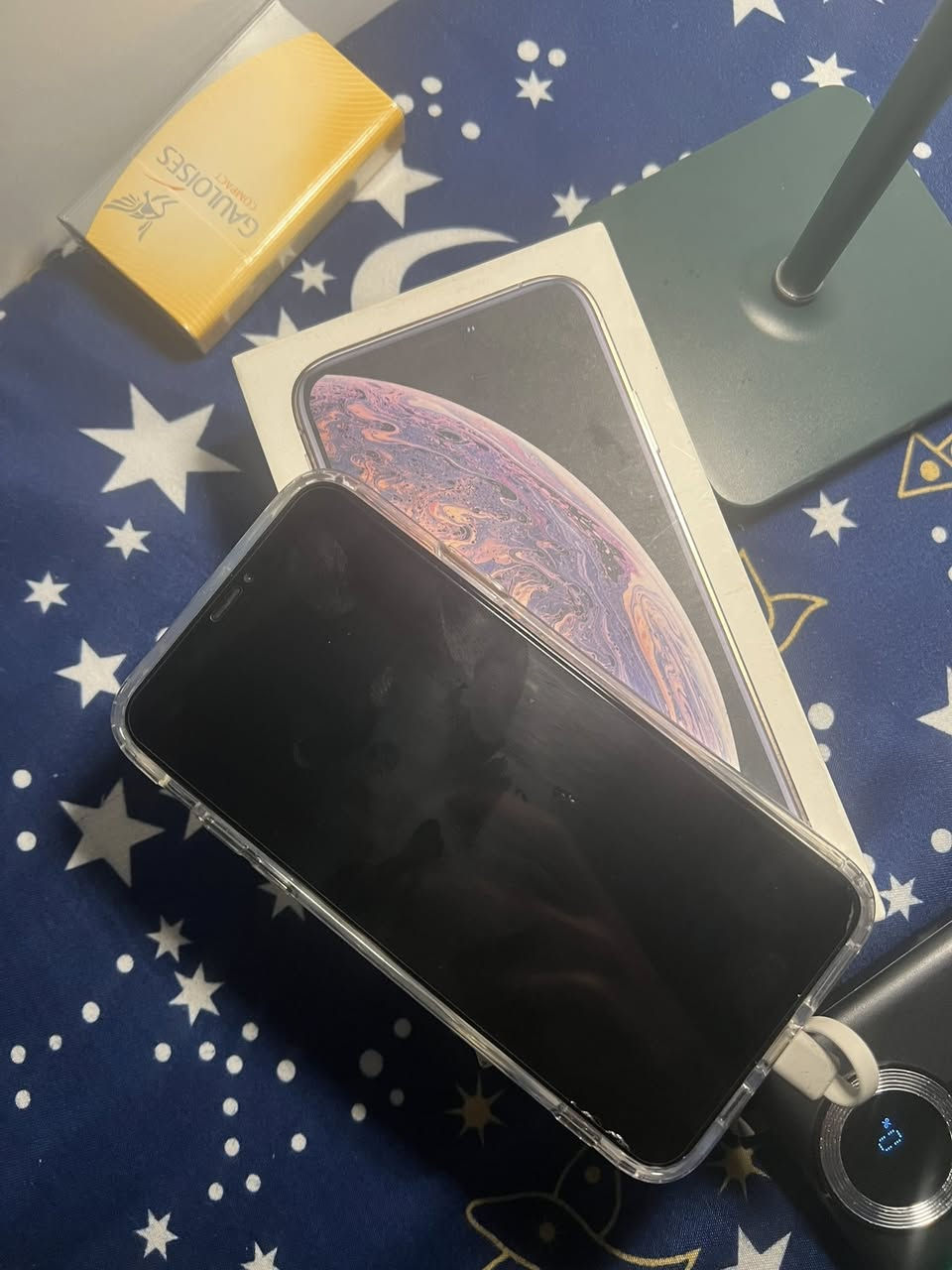 بيع فقط بدون مراوس Xsmax ذهبي ذاكرة 256 مو 64 عربي بطارية 88 مبدله شرط وكاله تفصيخ كلشي شغال كامرات اتصال نت كلشي لفيس ايدي يرادله برمجه السعر 150 
مكاني بغداد ***********
