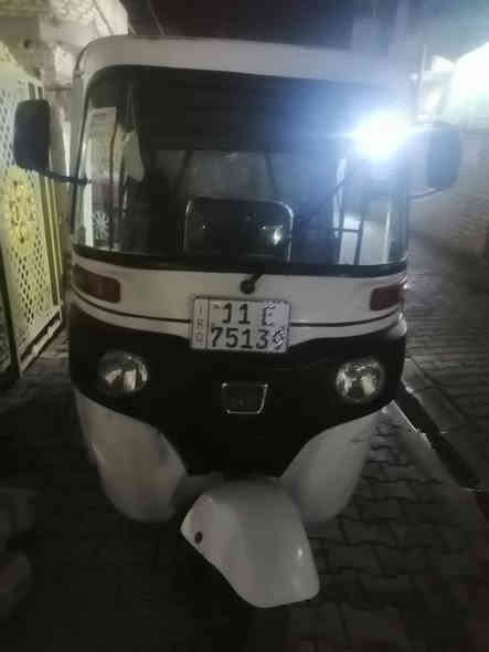 سلام عليكم تكتك للبيع موديل ٢١ شهر ١١ اخوان تكتك نضيفه اكو بيه خياس بسيط تجي وانته تشوف بعينك السعر ٦ و٨٥٠ بيه مجال كلش بسيط مكاني بغداد حي أور للستفسار عل رقم ***********
