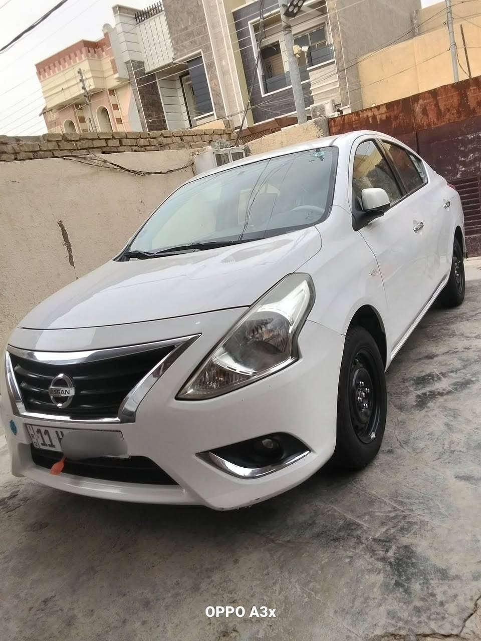 السلام عليكم شباب نيسان سني هندي بيته زركه  موديل 2019  ماشيه 108الف بيها باردات أماكن قليله بيها طخه بالجنطه بين الرقم والدعاميه بدون دواخل  السعر 108 بيها مجال بسمي تحويل ثاني يوم  مكان السياره بغداد تقاطع درويش ***********
