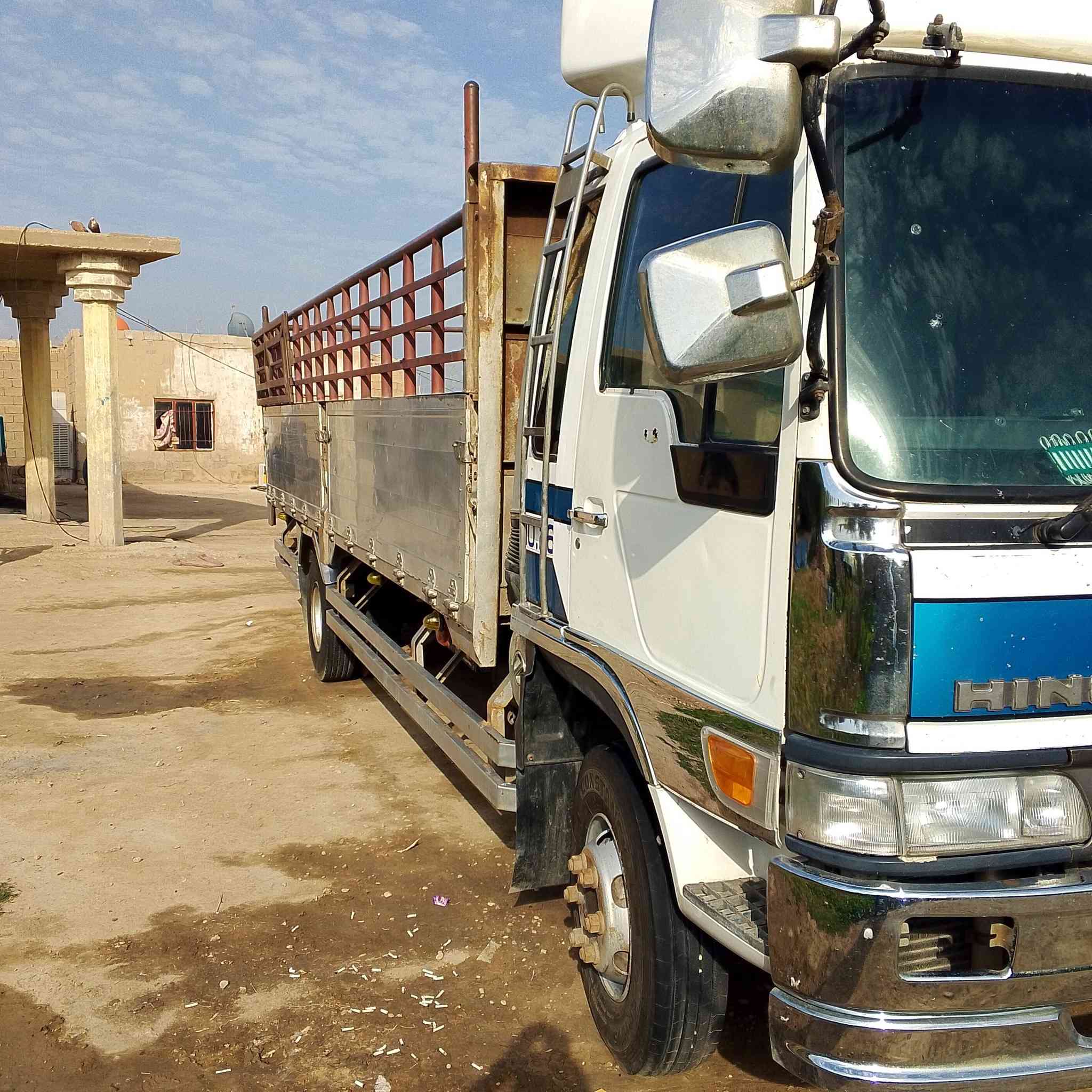 هينو للبيع موديل 94ستة وربع بلادي رقم انبار تحويل مكينة 80جديدة مجموعة شيطان ***********
