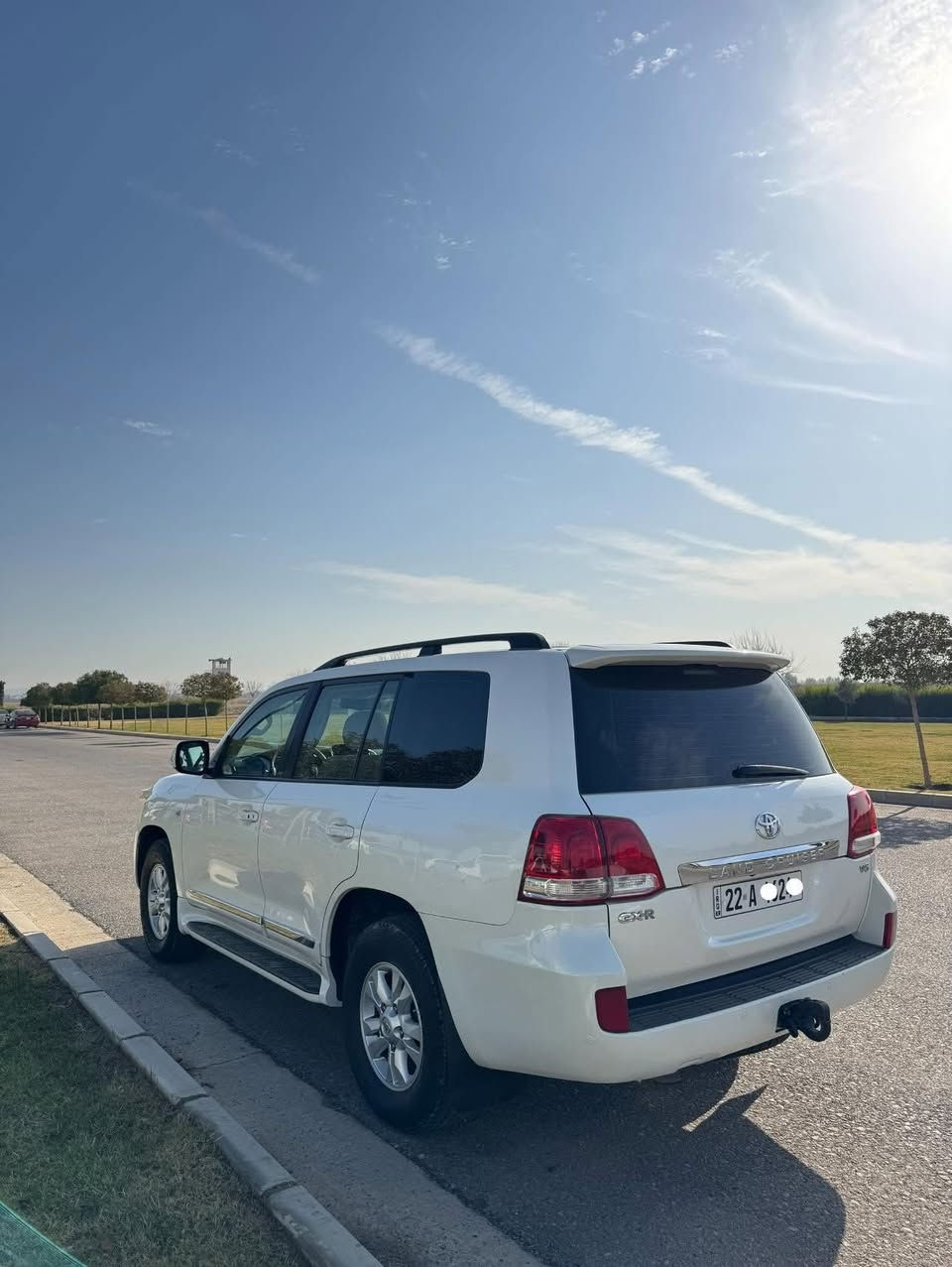 السلام عليكم 
لاندكروز 2009 Gxr v6مكفولة دعاميات فقط صبغ 
السيارة على وضع البلادي  
السعر( 300 )وبيها مجال بسيط 
رقم اربيل و اسمي
*********** واتس اب
