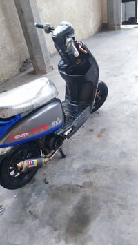 بوليس صيني • بوشه ٤٩ • سلف