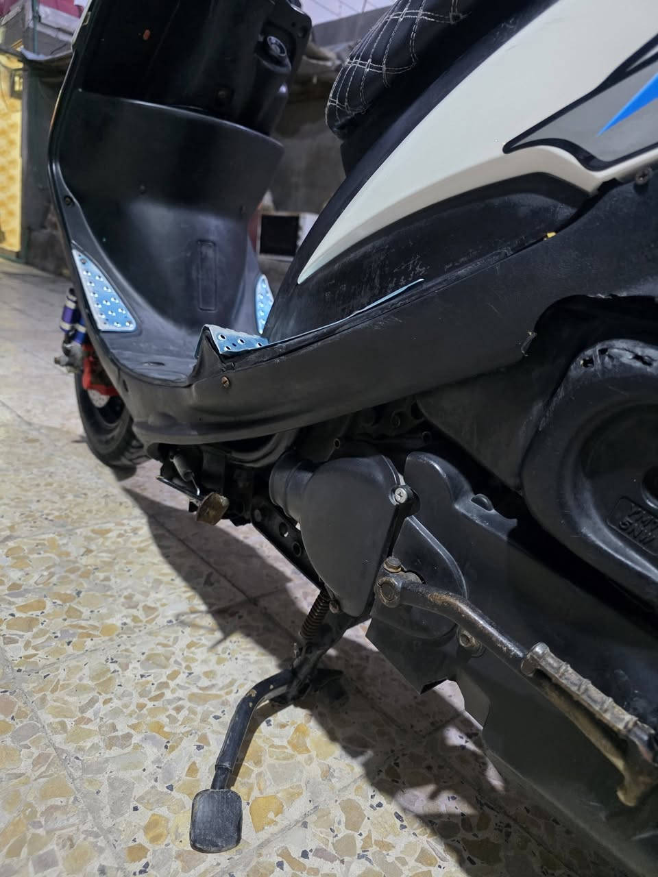 للبيع كلشي شقال بيهه مكفوله دراجه سعرهه 600 الف ***********
