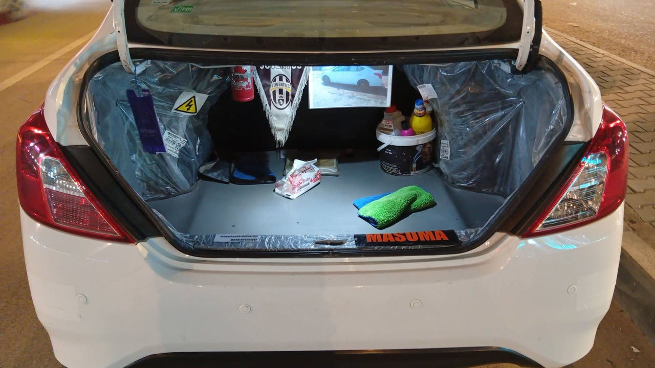 سلام عليكم 
من رخصة الادمن 
نيسان صني هندي موديل 2020
بيهه جاملغ عكس السايق الكدام صبغ مو تبديل بسمي السعر 110او بيها مجال 
مكاني نجف كوفه حي ميسان او تعال او باقي التفاصيل افهمك بيهه هذا رقمي ‏‪0783 796 6869‬‏
تبريد حداديه خير من الله مكينه كير كفاله شاشه او كامره دواره سياره كاعيه جلد او دبل سويج شركه
