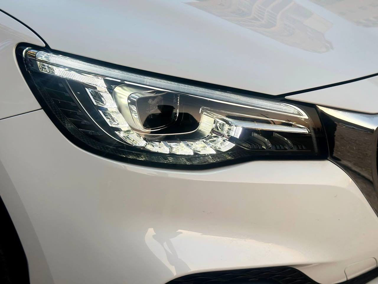 ضمان 6 سنوات الى 2031
سياره فول مواصفات 
السياره ماشيه 10 الف كيلو فقط

مكينه 2000 تيربو 
كشنات رياضي 
داخل احمر جلد
عداد الكتروني
ثلاجه داخليه 
صندوق كهرب 
4*4 دفع رباعي
كشنات كهرب 
حساس مرايه 
شيفتات استيرن 
ومواصفات كثيره 

السعر 160 وبيها مجال 
للتواصل 
***********
