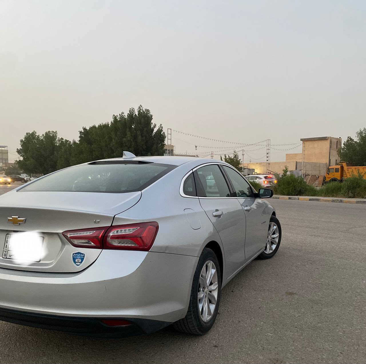 ماليبو 20 للبيع او المراوس بأقل منها
فئة LT  معروفه مواصفاته
محرك 1500 تيربو مكفول 
كير مكفول 
حدادية جديدة 
تدفئة تبريد قطعتين 
بصمة فول عدا الفتحة 
ماشية ١٥٠ الف حقيقي 
حادث جانبي تبديل بابين والجاملغ الامامي بارد والباقي مكفول 
رقم نجف الماني سنويه نهاية ال ٢٦ بأسمنا مداور ثاني يوم 
السعر 117 وبيها مجال قليل 
مكان السيارة نجف 
مكلف بالنشر اتصل بالرقم ***********
