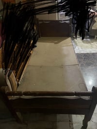 خشب نضيف • سنك مرمر • مكان الكفاح