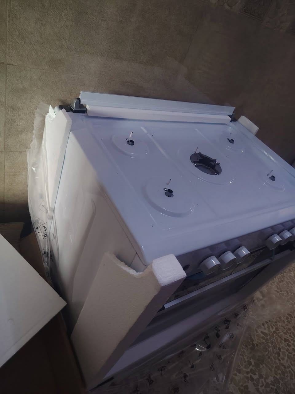 طباخ فرن جديد بعد ما مستعمل العنوان موصل حي السماح قرب محطه المشاعل رقم الهاتف ***********ااسيا وبي واتساب السعر 300وبي مجال شي قليل
