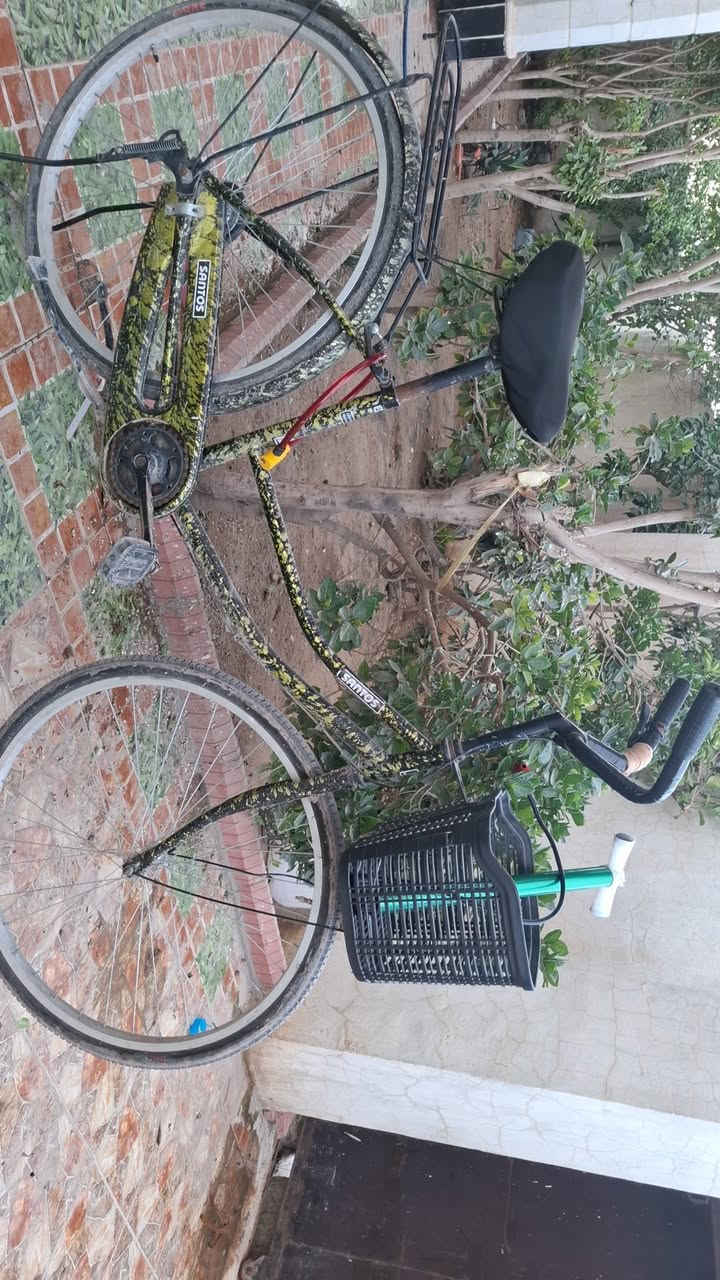 سلام عليكم
بايسكل للبيع نضافه 90%  السعر 70 مكاني الديوم 
***********
