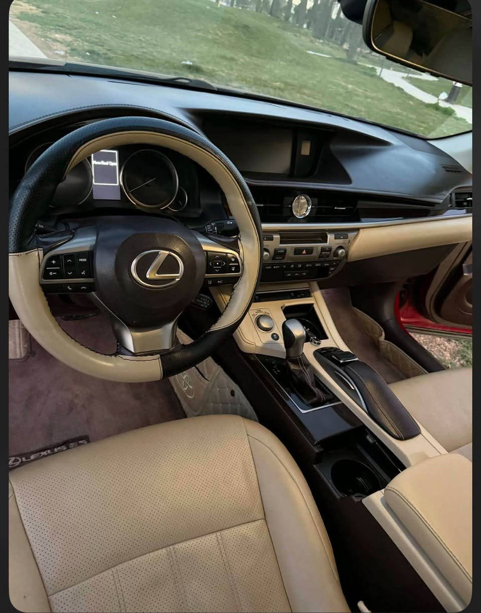 LEXUS ES 350 2017
جوار پارجەی بۆیاغە بێ داخلی
فول مواسەفاتە
سەیارەیەکی زۆر خاوێنە
0751 190 91 00

LEXUS ES 350 2017
4قطعة صبغ بدون دواخل 
ايرباكات طاك
سيارة جدن نضيف  
گول موصفات  
موجود اربيل
0751  190  91  00 أربيل, العراق
