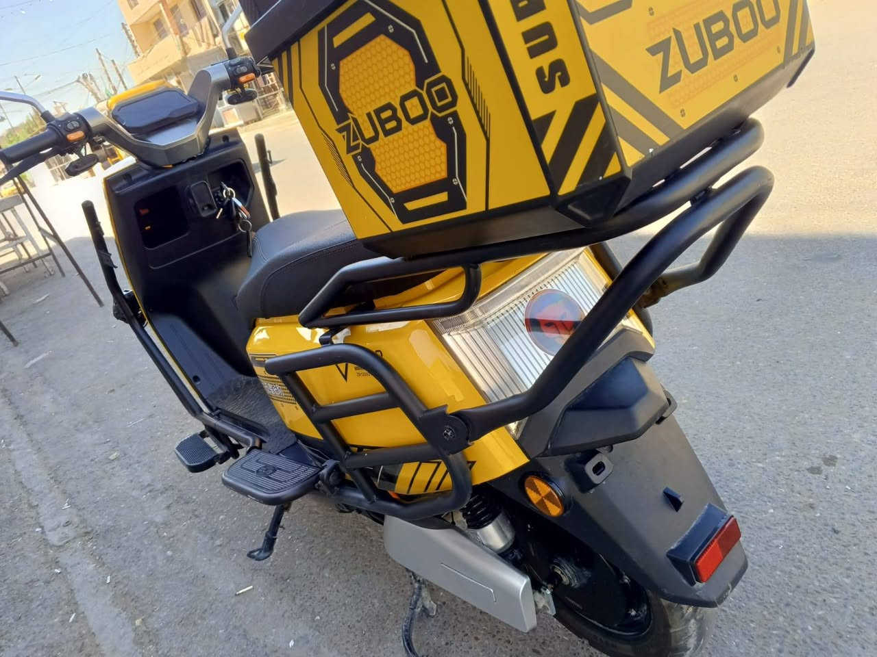 للبيع دراجه مواصفات معروفه ميحتاج اشرح  ماخذهه بمليون و 350 سبب البيع محتاج قفلهه 900 مكاني بغداد كفاءات العبيدي *********** واتساب

