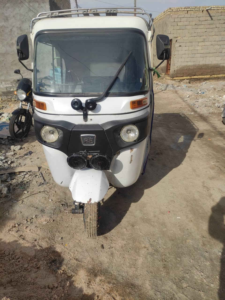 تكتك موديل 22رقم وسنويه تحويل مباشر تكتك مكينه مكفوله كشر بيهه هاي الضربه ب الغد شوفت عينك والباقي كفاله السعر خاص*********** مكاني بابل القاسم
