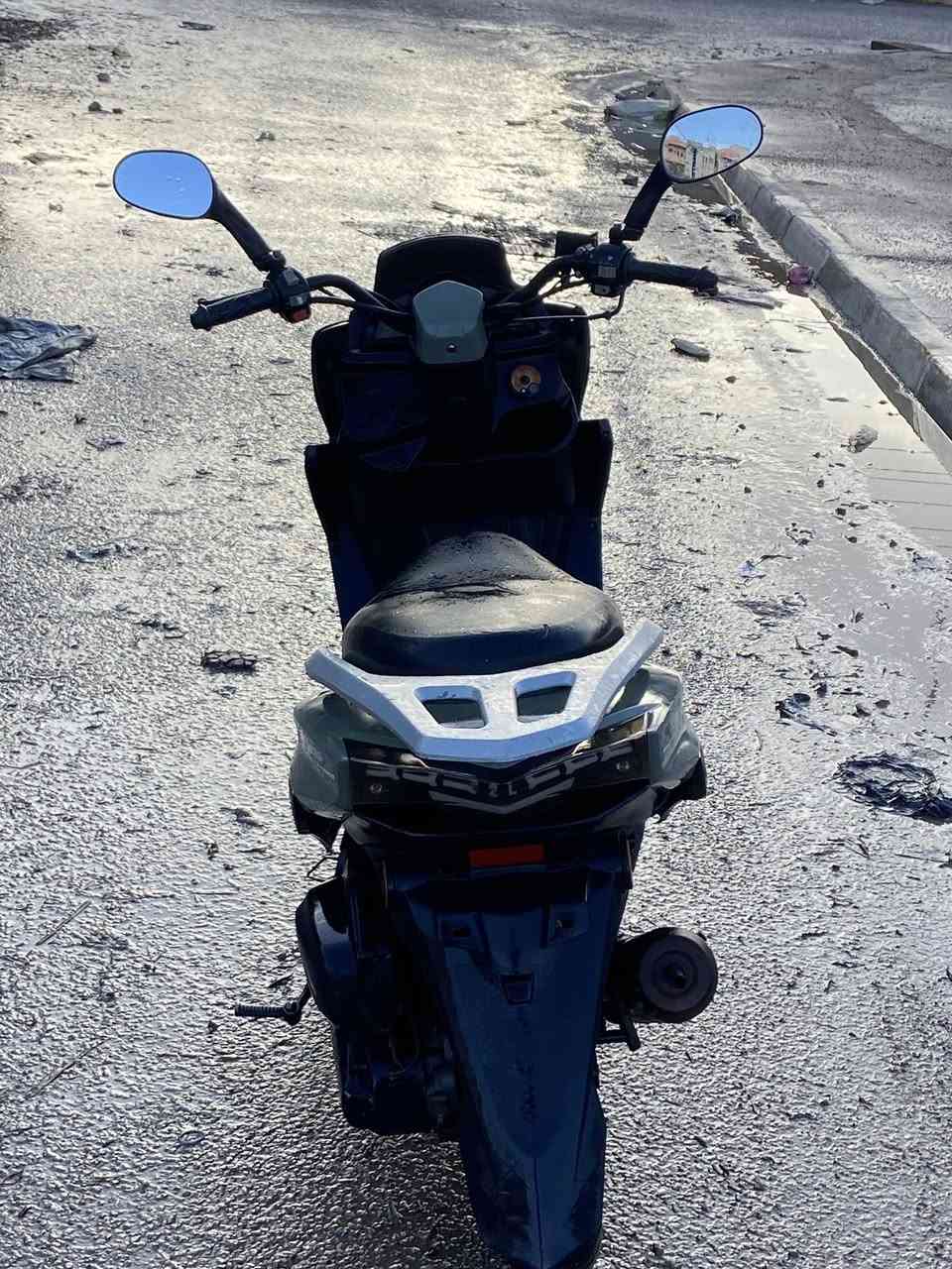 دراجه سترونك صيني للبيع او مراوس السعر 400 وبيهه مجال  *********** واتساب او اتصال
