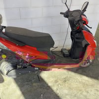 دراجه شحن. للبيع مستخدمه شي قليل بيع. مستعحل.    وسعر مناسب اتصل. ودلل...