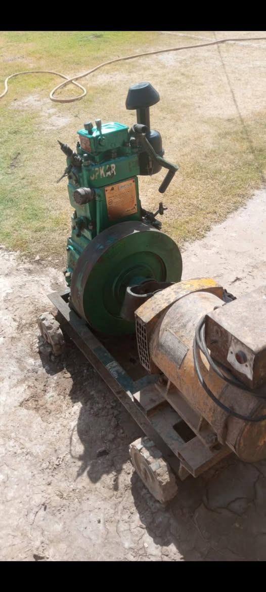 ماطور مولدابو لعشره تب ريده ماي شغال شرط دينمو 35 أمبير وصلنصه ضخمه وياه ماتسمع صوت للبيع رقم *********** السعر 700
