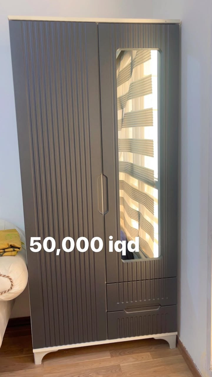 House items up for urgent sale. All prices are mentioned on pictures. Location is Empire Royal apartments.
Dm for details


**إذا كنت صاحب هذا الإعلان وتريد حذفه لأي سبب، رجاءا أرسل رسالة إلى الدعم الفني**