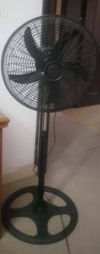 مروحه • بوفيه عمودية دوارة • رفوف ومرايه