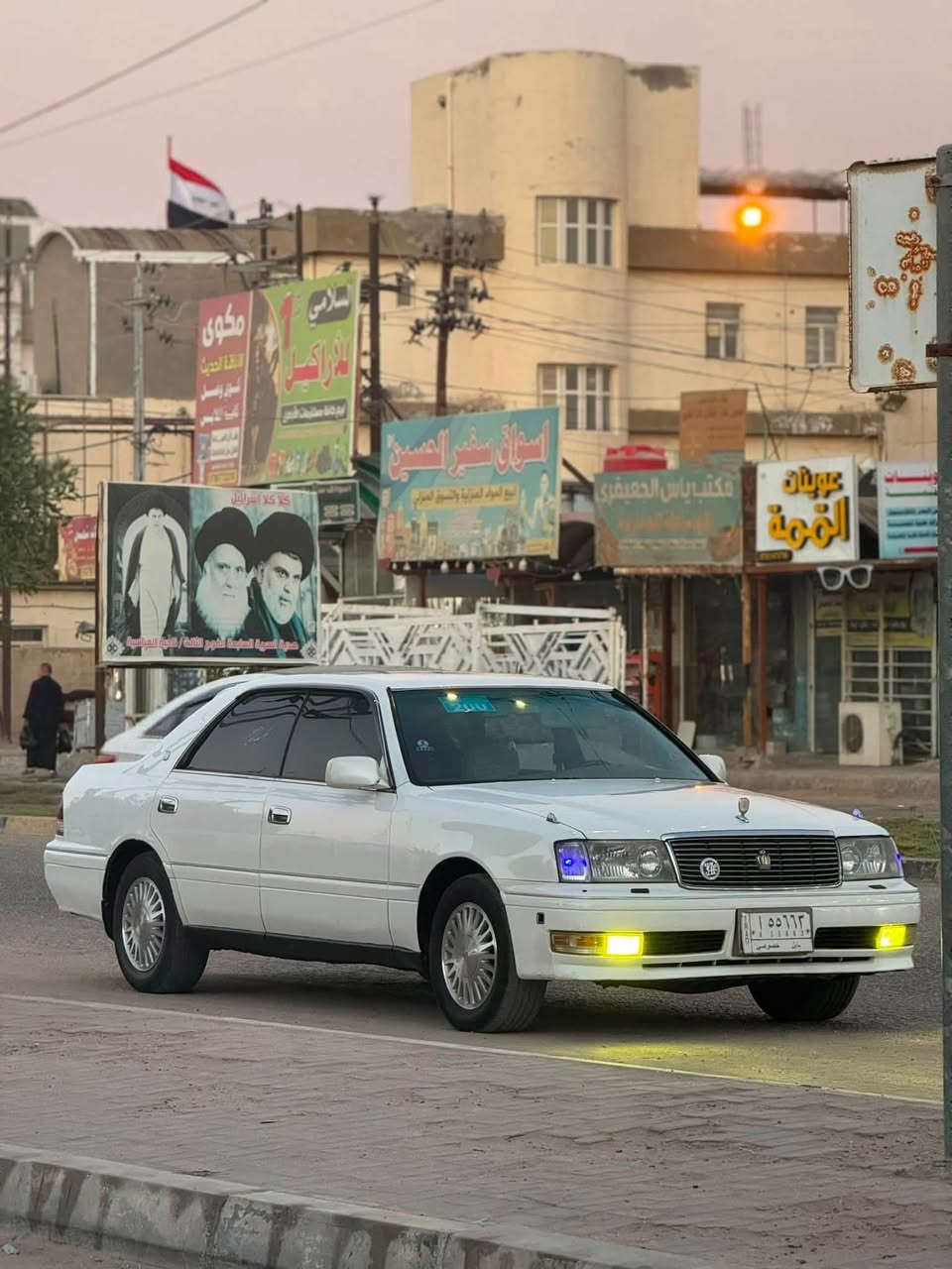 للبيع كفاله عامه وللعلم السياره كير ومكينه حداديه تخم تاير جدد
تبريد ثلج ***********
