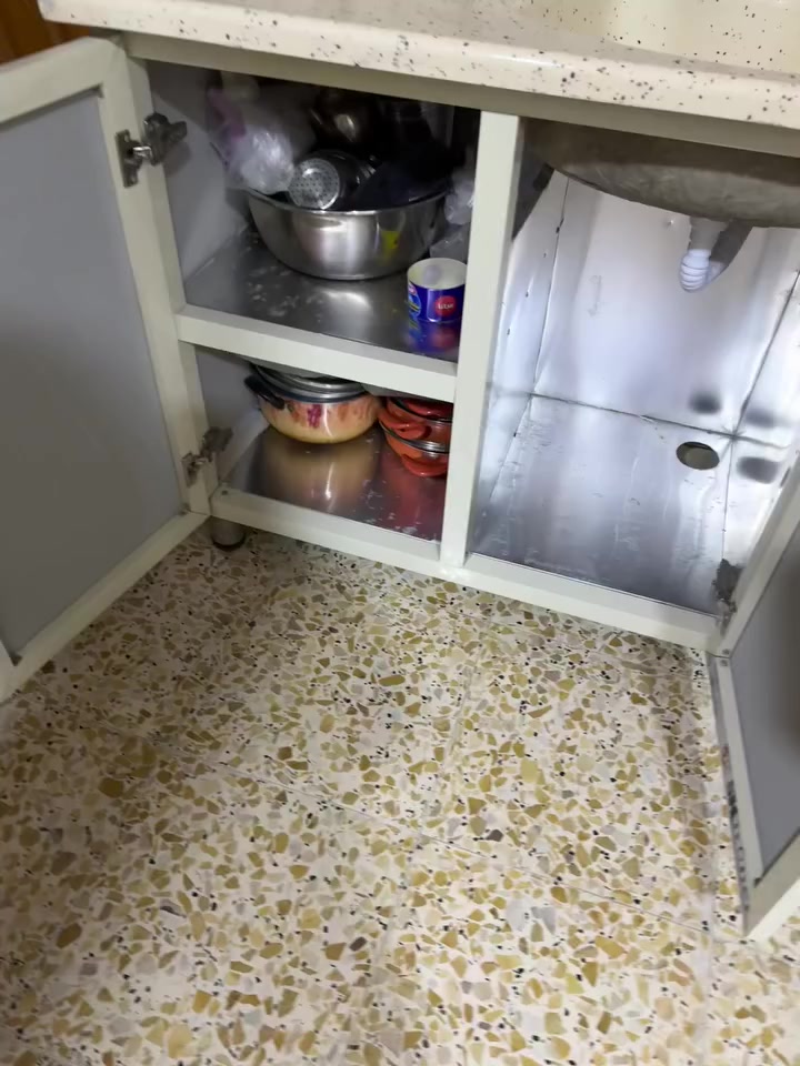 اخو الجديد تسكام رجلينات استيل سنك وملحق فقط 300 اريده شارع 30 قرب اسواق مريومه


**إذا كنت صاحب هذا الإعلان وتريد حذفه لأي سبب، رجاءا أرسل رسالة إلى الدعم الفني**