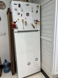 ثلاجه 28 قدم فول نظافه مداخله تصليح بعدها جديده سعره 325 وبيها مجال 07...