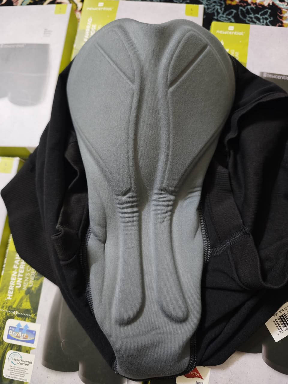 شورت مال بايسكل
جديد غير مستغدم - المانية
متوفرة قياس M و L

سعره القطعة 3 الف فقط
متوفرة كمية


**إذا كنت صاحب هذا الإعلان وتريد حذفه لأي سبب، رجاءا أرسل رسالة إلى الدعم الفني**