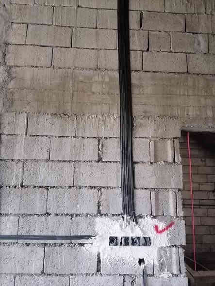 أستاذ عبدالله بعد ان اكمل دراسة العلوم السياسية أتجه الى دراسة الهندسة الكهربائية وبعد التخرج اتجه الى العمل الحر في تأسيس المنازل والمحلات يعد من أمهر المهندسين على مستوى المحافظة 
عبدالله شاب طموح جدا وصادق جدا وشغلو نضيف ودقيق الى ابعد حد 
اضافة الى ذالك قنوع من ناحية المادة ومايتعب ابو البيت ابد 

والآن جاهز مع كادر شرط البيت يومين ينفضوو
وأي نضام تحب يشتغلك حاضر شنو يخطر ابالك جاهز 

هذا والله من وراء القصد
للاستفسار اكثر يرجى مراسلته على الخاص او الواتساب***********
