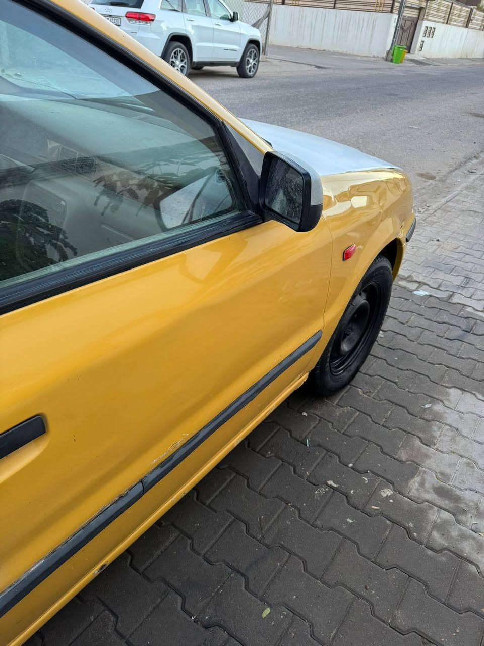 سلام عليكم بيع مستعجل
#سمند للبيع مديل 2012 مراوس بيجو 405 هم ترهم
سياره مكفوله مكفوله من الضربه والصبغ والتبديل شرط
حداديه جديده شرط 
طخم تاير جديد 
كير مشروط
تبريد شغال
تدفئه 
كهربائيات كله شغاله 
سياره جاهزه للاخير 
رقم كربلاء
عنواني النجف 
*********** وتساب متوفر بكل وقت
الشراي يتصل وبيه خير ويدلل
