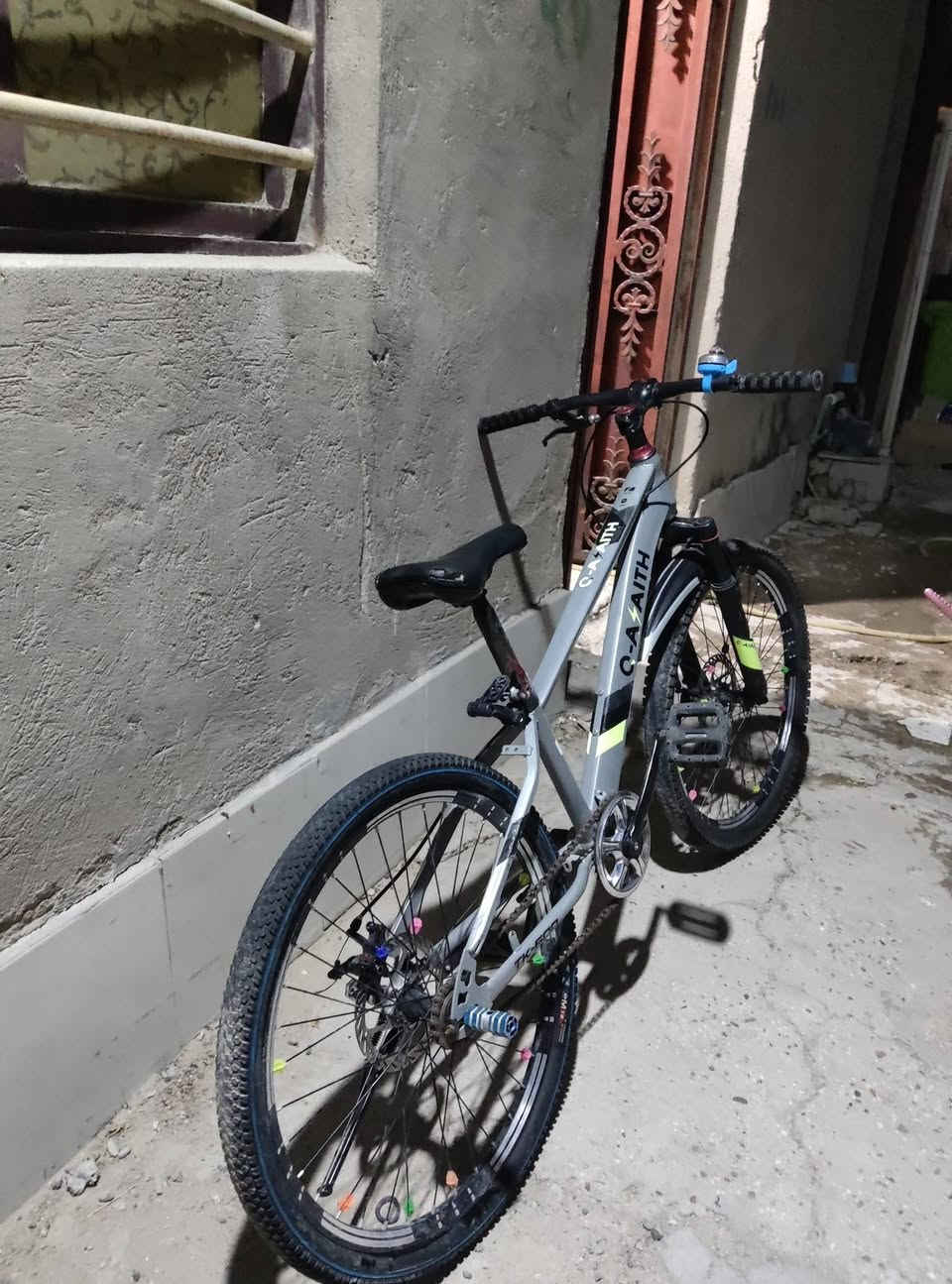 بايسكل جبلي لون رصاصي للبيع ماركه كلش حلوه وتايرات جديده البريكات سليمه و ويا جرص السعر 110 وبي مجال بسيط المكان بغداد الكاظميه


**إذا كنت صاحب هذا الإعلان وتريد حذفه لأي سبب، رجاءا أرسل رسالة إلى الدعم الفني**