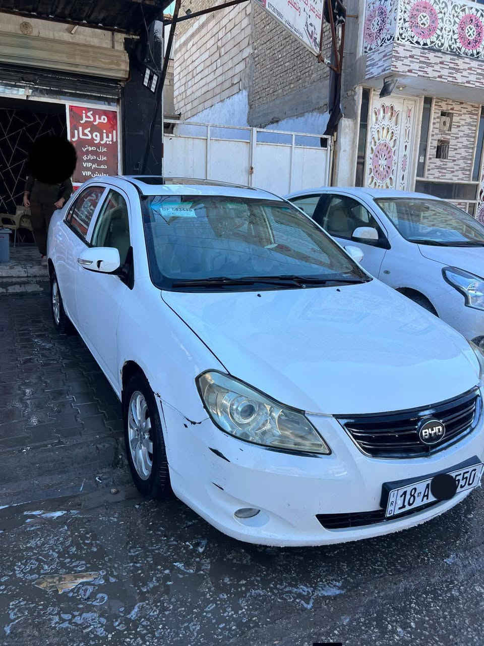 🚘 للبيع BYD موديل 2016 -G3 – فول مواصفات✨
المواصفات:
. بصمه + سنتر لوك
• فتحة سقف
• تحكم ستيرن
• كامرة خلفية
• شاشة
كشنات جلد الابلادي ملاتها
رقمها بابل انكليزي ماكو اي غرامه مصفره سيارة
مكاني النجف مكاني النجف
سيارة كلشي ما مبدل بيها  ع بلادي معمره حداديه بدون صبغ وبدون ضربه
ملاحظة بيها خياسات قليله بالباب مثل ما واضحات بالصوره
✅ السيارة مكفولة من الضربة
✅ كير ومكينة نظيفات البلادي نظيف
✅ ماكو دونز ولا تبخير
✅ سيارة جاهزة ما تحتاج شيء
ملاحظه بيها خياسات صغار بالباب الخلفي والعتبه
بيع ب63 وبيها مجال
‏‪***********‬‏ الشراي يتصل وبعيني مو شراي لا تراسل ما أرد عليك
بي واي دي
